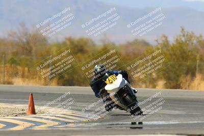 media/Apr-17-2022-CVMA (Sun) [[f474cfa795]]/Race 14 500 Supersport-350 Supersport (Holeshot)/